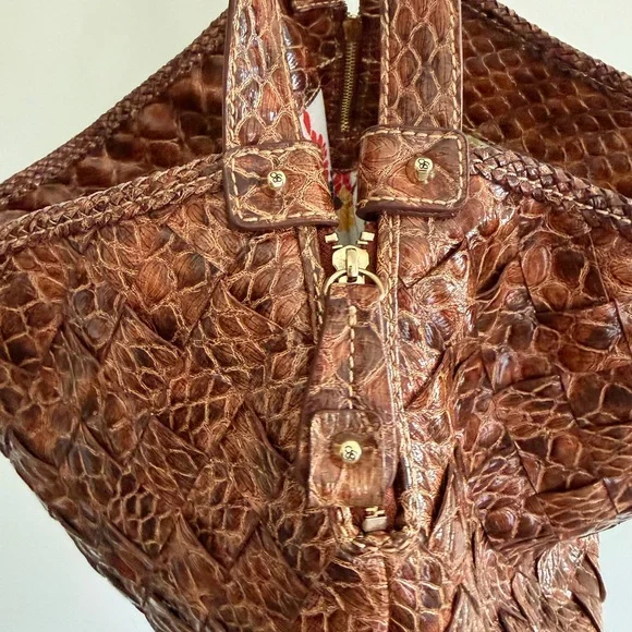 Y2K Jessica Simpson Brown Textured Tote with Butterfly Accent - Picture 4 of 5